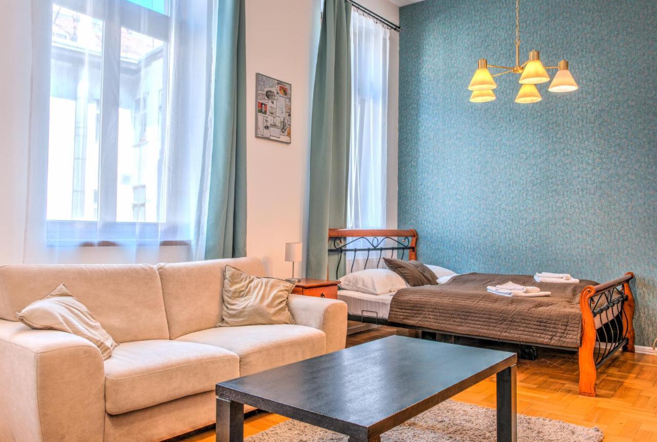 Central Apartments Будапеща Екстериор снимка