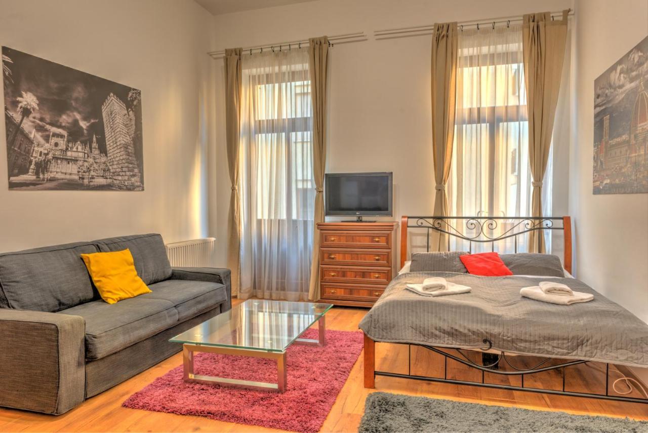 Central Apartments Будапеща Екстериор снимка