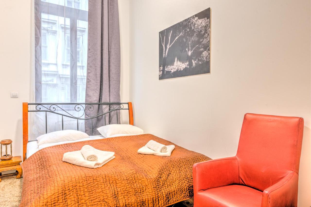Central Apartments Будапеща Екстериор снимка
