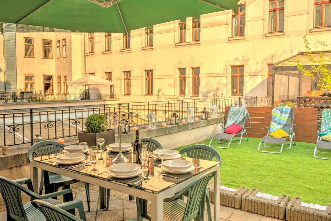 Central Apartments Будапеща Екстериор снимка