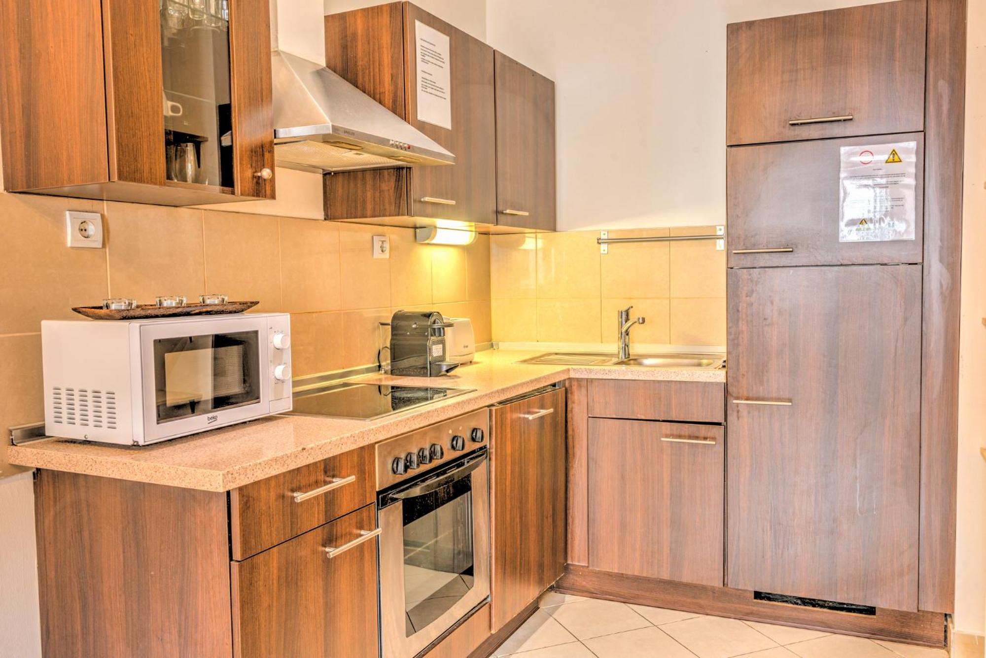 Central Apartments Будапеща Екстериор снимка