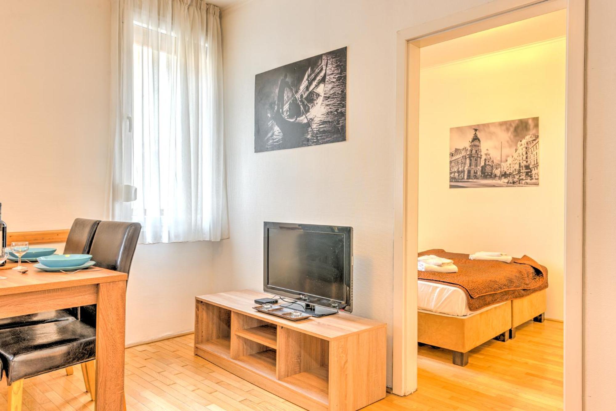 Central Apartments Будапеща Екстериор снимка